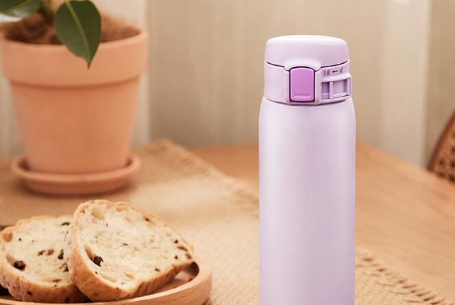 保溫杯里泡枸杞養生飲品的注意事項