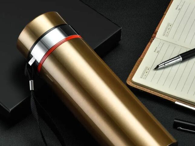 不銹鋼杯保溫原理:雙層無尾抽真空及內膽鍍銅鍍銀