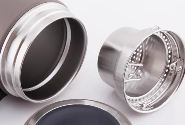 寒冬已到批發保溫杯生意火爆，保溫杯生產廠家業務繁忙